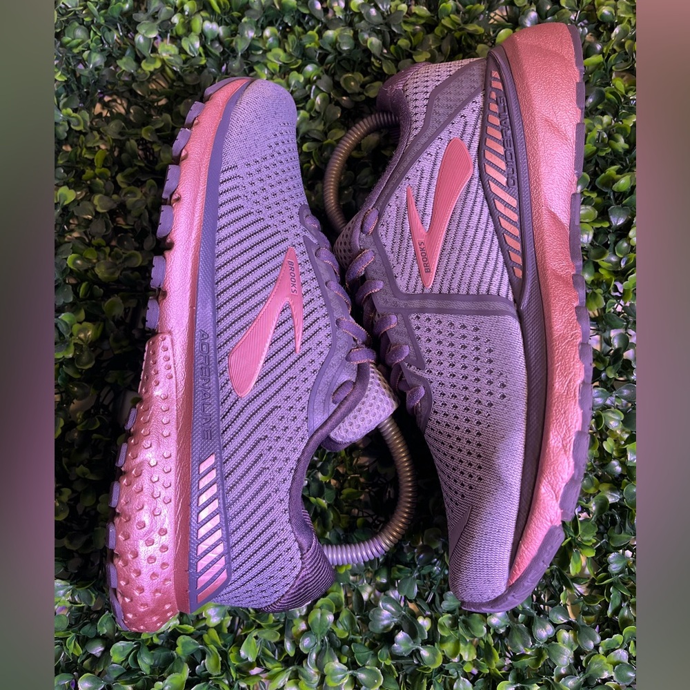 🔥 BROOKS ADRENALINE GTS 20 GREY ROSE PINK WOMENS SIZE 7 RUNNING SHOE 1202961b067 - Picture 5 of 9